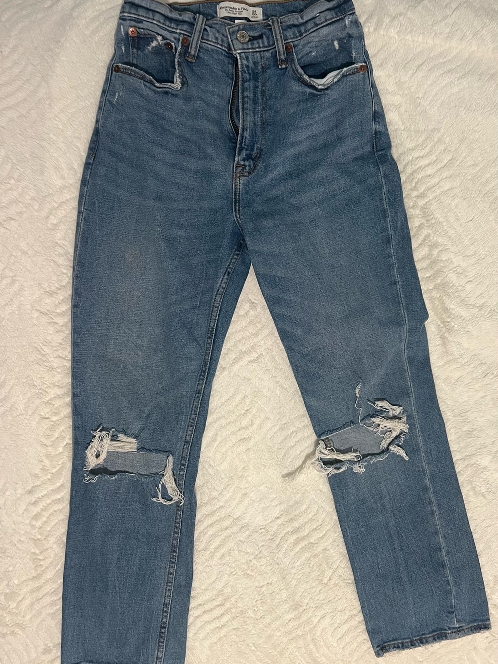 Abercrombie Curve Love Ultra High Rise Ankle Straight Jeans 24 00R Distressed